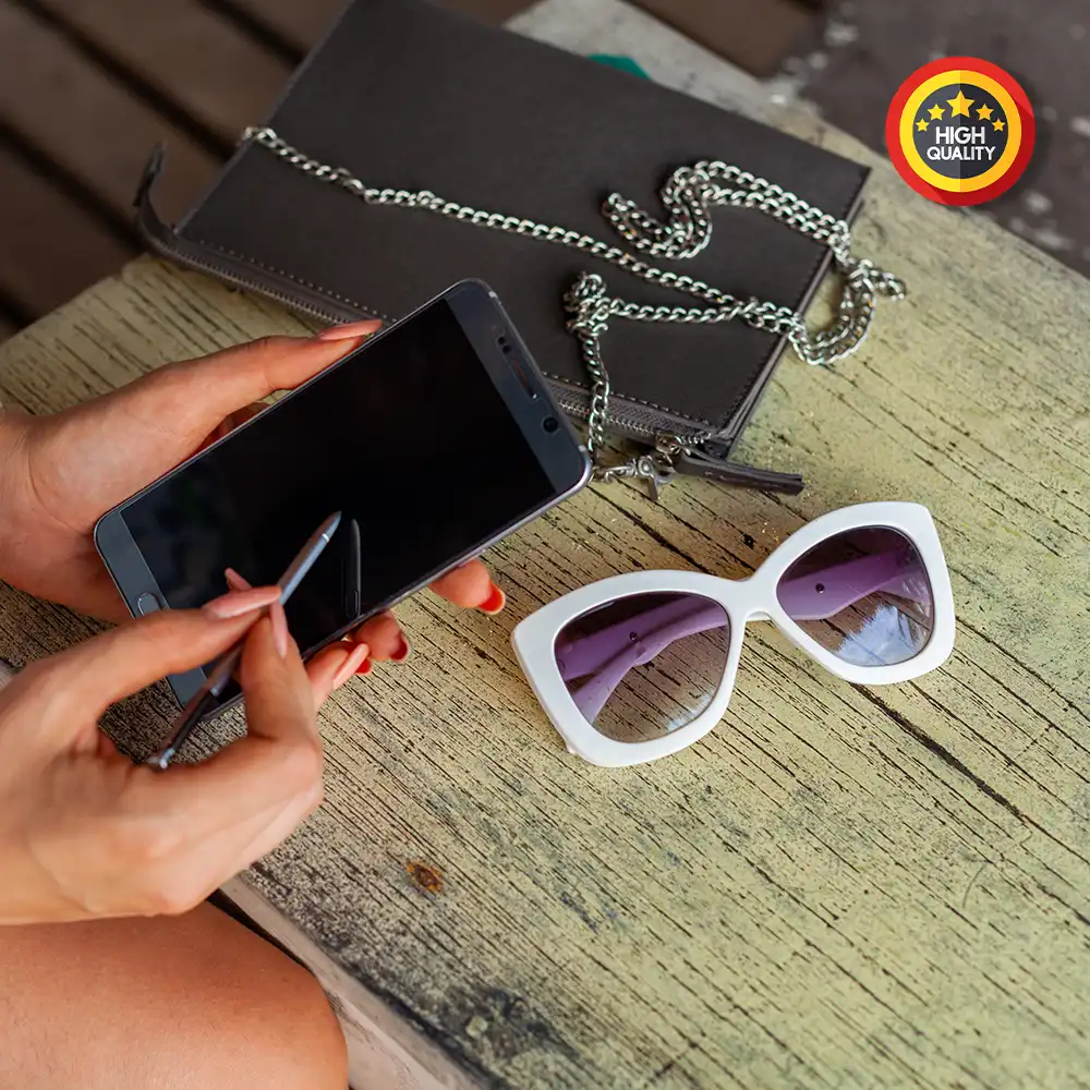 E-Commerce Ready Glasses & Sunglasses Editing Before